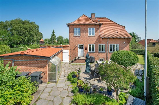 Græsvangen 1 og 3 andre boliger er kommet til salg denne uge i Hjørring - se boligerne her.