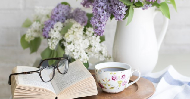 Bogcafe på Møldrup Bibliotek