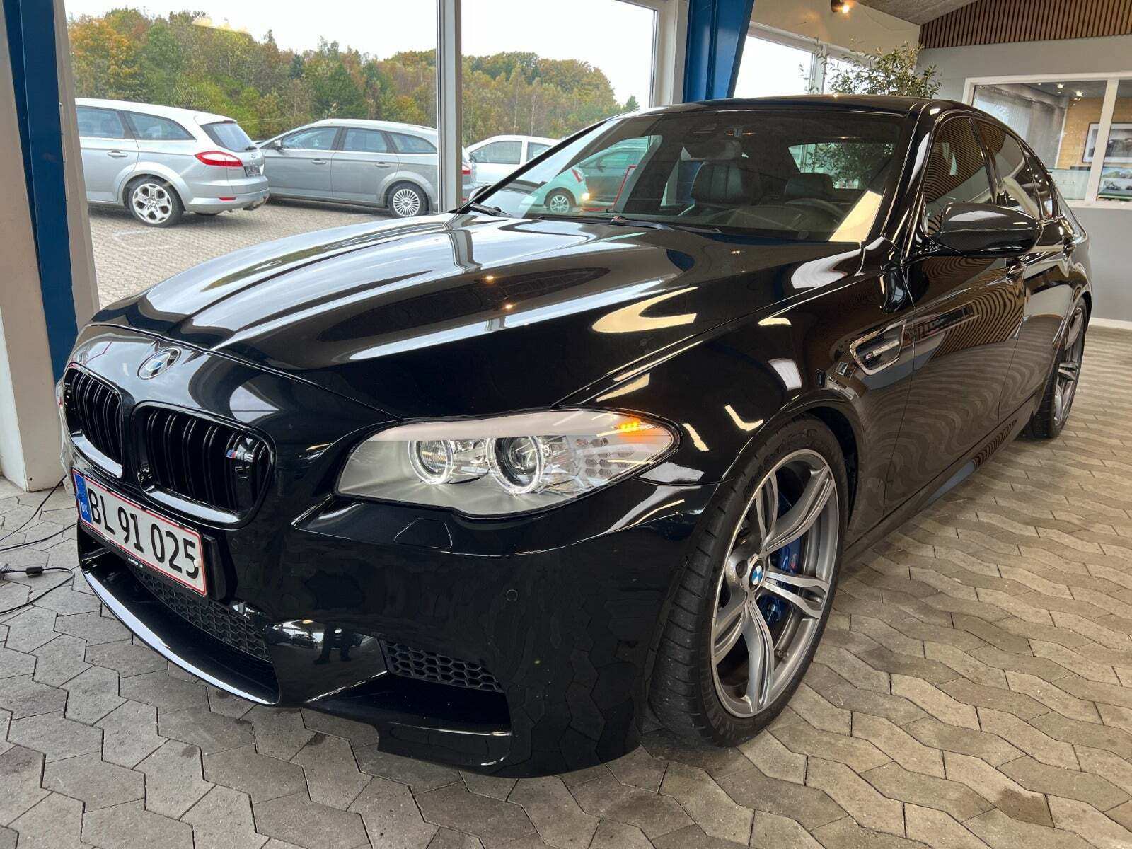 Pris op til 799.990 kr! Se de dyreste biler til salg i Them