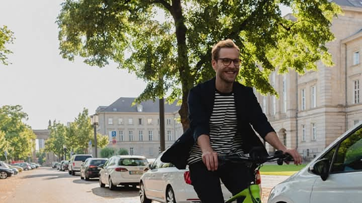 Lej en elcykel hos HV Care – frihed på to hjul