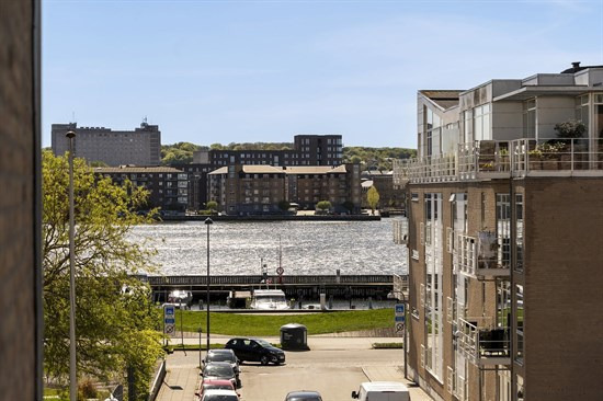 Charmerende 2 værelses andelsbolig med lav boligydelse!