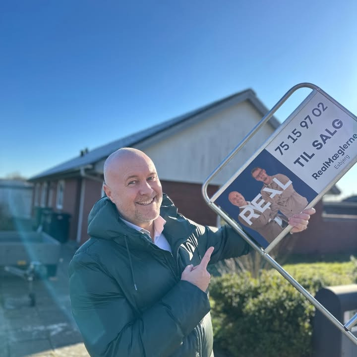 RealMæglerne Esbjerg og Bramming: Nyrenoveret villa i 6700 klar til salg