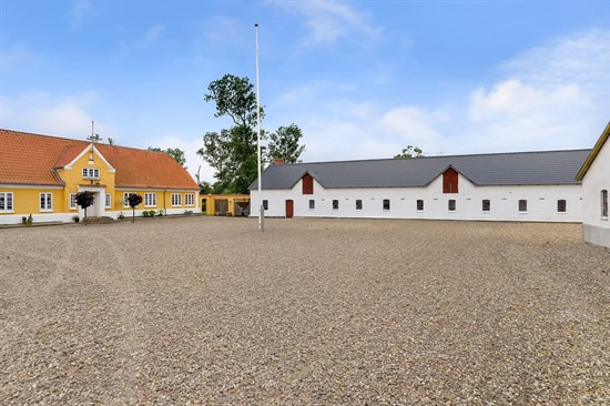 Holmgårde 8 og 2 andre boliger er kommet til salg denne uge i Lem - se boligerne her.