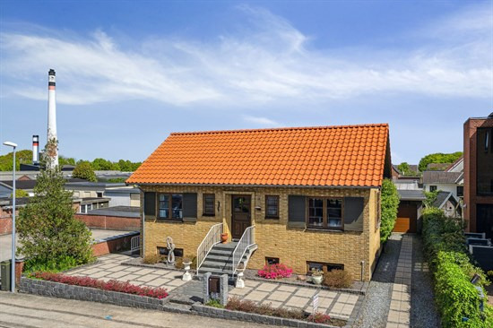 Til salg hos John Frandsen Ikast: Kildevej 38, 7430 Ikast