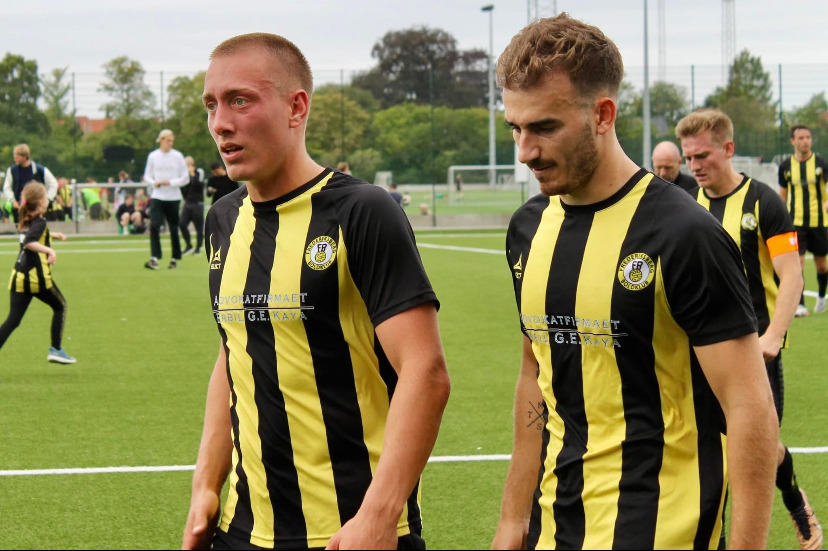 FB triumferer med knusende 7-0 sejr over FA 2000 2 i lokalopgør