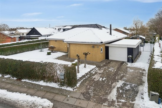 Bredstrupvej 20 og 2 andre boliger er kommet til salg denne uge i Grenaa - se boligerne her.