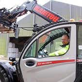 Scantruck A/S leverer løsning til effektiv håndtering af træpiller hos Hjaltelin ApS