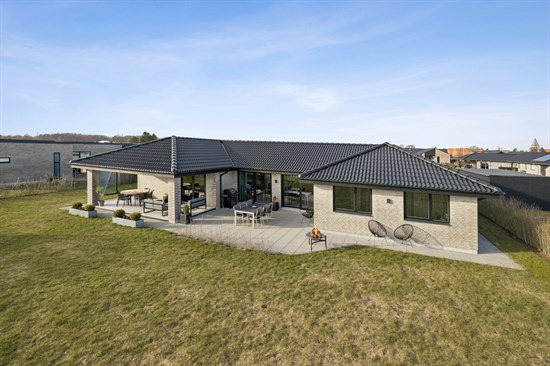 Top 6 over dyreste boliger til salg i Hjallerup. Priser op til 10.900.000 kr