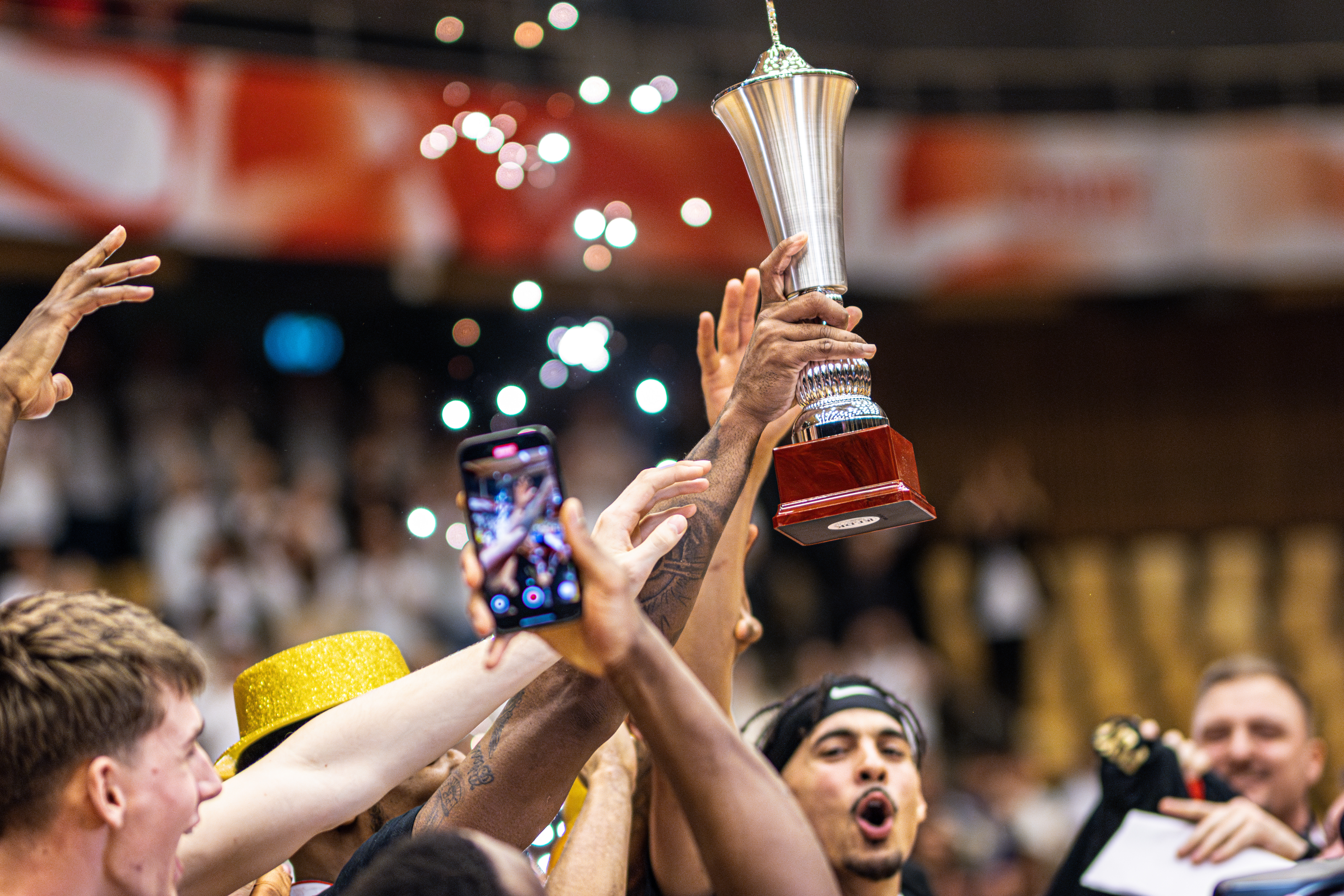 Kom til fejring af pokalmestre