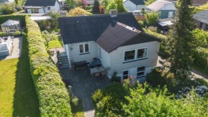 Ny pris på centralt beliggende villa i Vodskov med stort anneks