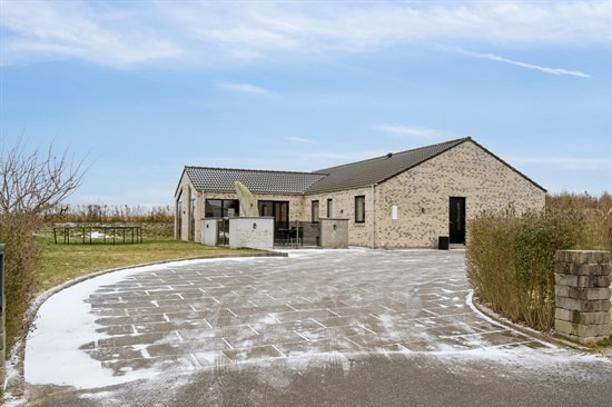 Top 6 over dyreste boliger til salg i Østbirk. Priser op til 11.800.000 kr