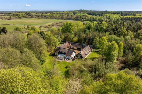 Top 6 over dyreste boliger til salg i Rønde. Priser op til 25.000.000 kr