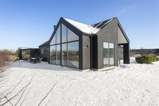 Strandvænget 5 og 2 andre boliger er kommet til salg denne uge i Odder - se boligerne her.