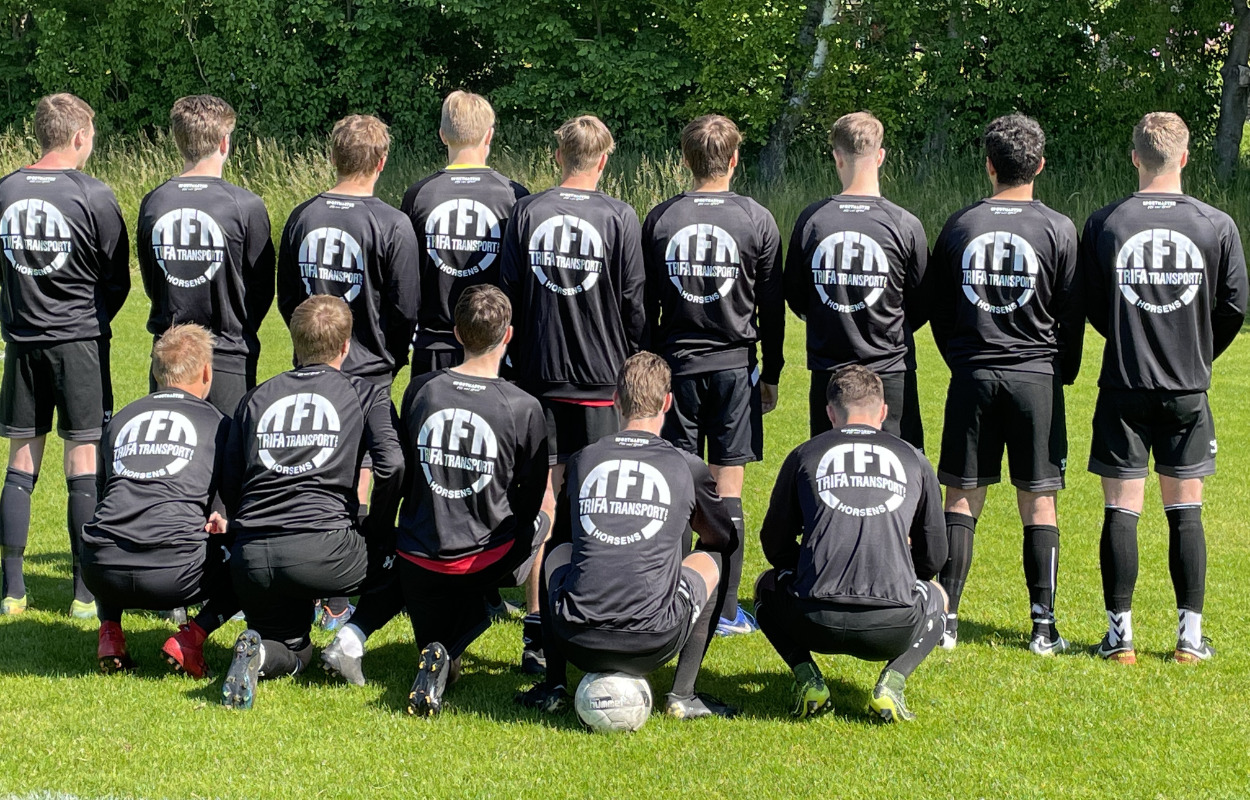 Tæt kamp da FC Horsens led et ærgerligt nederlag i varmen