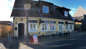 Tordenskjoldskroen inviterer til storslået sommerfest i gårdhaven
