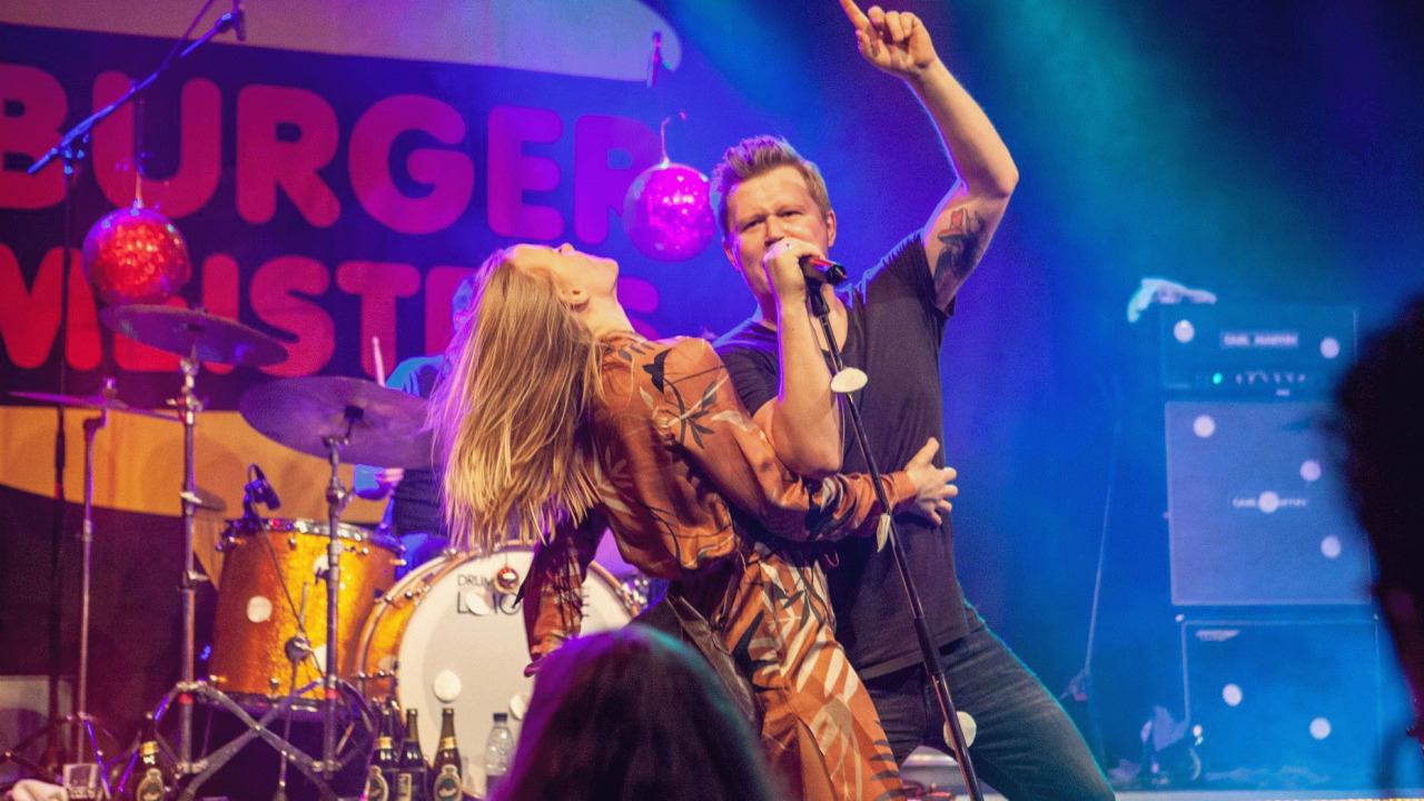 Julestemning og fest i Præstø: To julefrokoster på Kulturforeningen Pakhus8