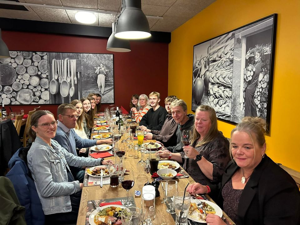Min købmand i Asp takker personalet for en vellykket julefrokost og ser frem til en travl december