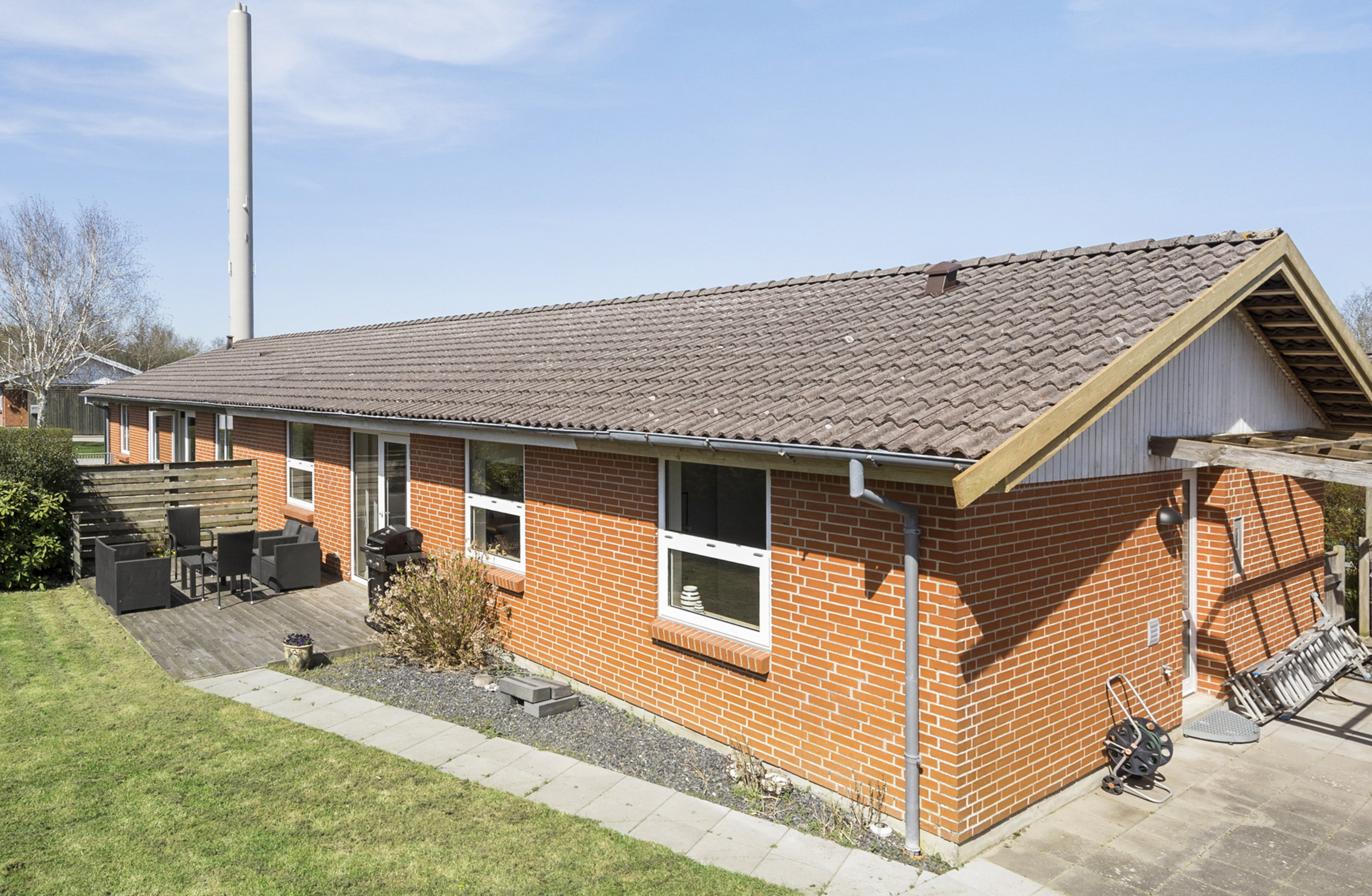 Velholdt og indbydende rækkehus med mulighed for hurtig overtagelse