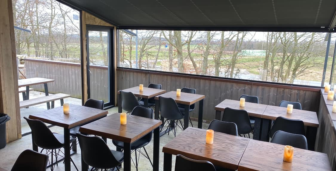 Margueritten Grill & Cafe introducerer nye retter: Cæsarsalat og ny sushirulle 