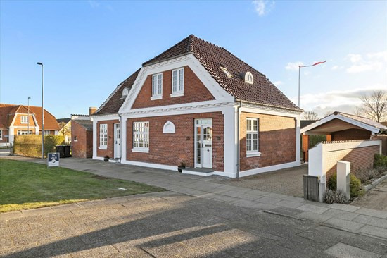 Gasværksvej 16 og 2 andre boliger er kommet til salg denne uge i Sæby - se boligerne her.
