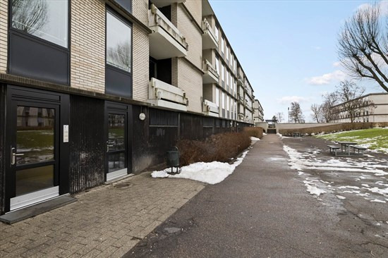 Hasselengen 11 er til salg for kun 1.648.000 kr.: Se de billigste boliger til salg i Vallensbæk her