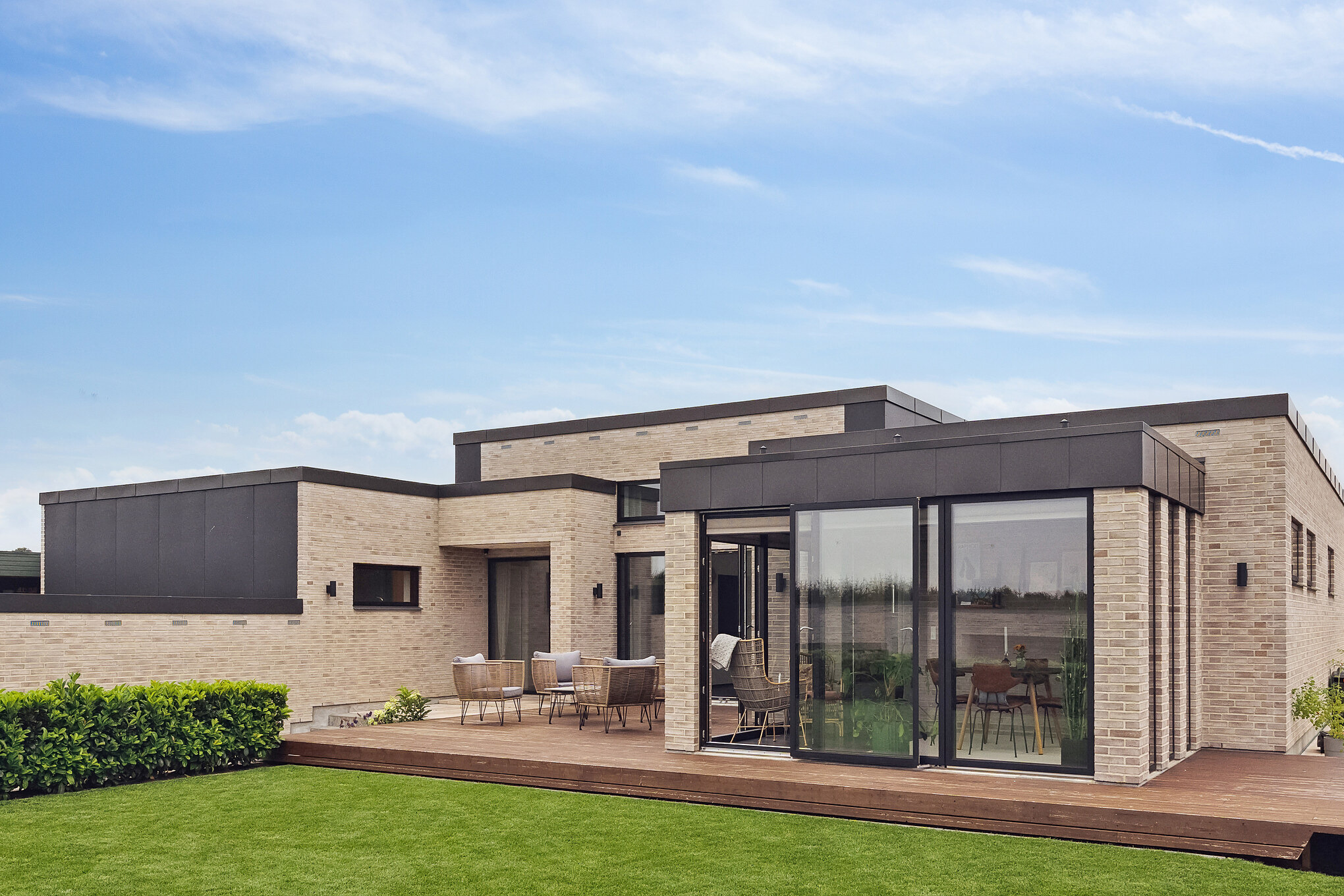 Moderne elegance: Arkitekttegnet kvalitetsbolig i Buskelund