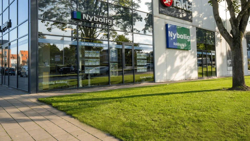 “Boligsalg er sjovest, når salgsprisen er god” - Nybolig Kolding skaber tryghed, tempo og flotte resultater for sælgere og købere