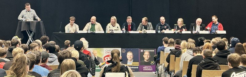 Ungevalg 2025 samlede næsten 900 unge til livlig debat med lokale politikere i Arena Nord