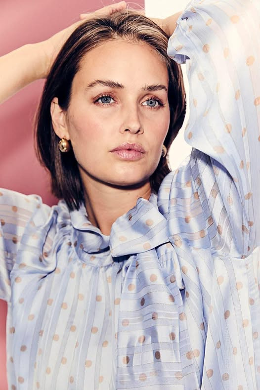 Ny Molly Jo bluse tilgængelig hos Skott Aalborg i dag