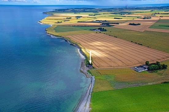 Pris sat ned med 500.000 kr. på Karlby Strandvej 6