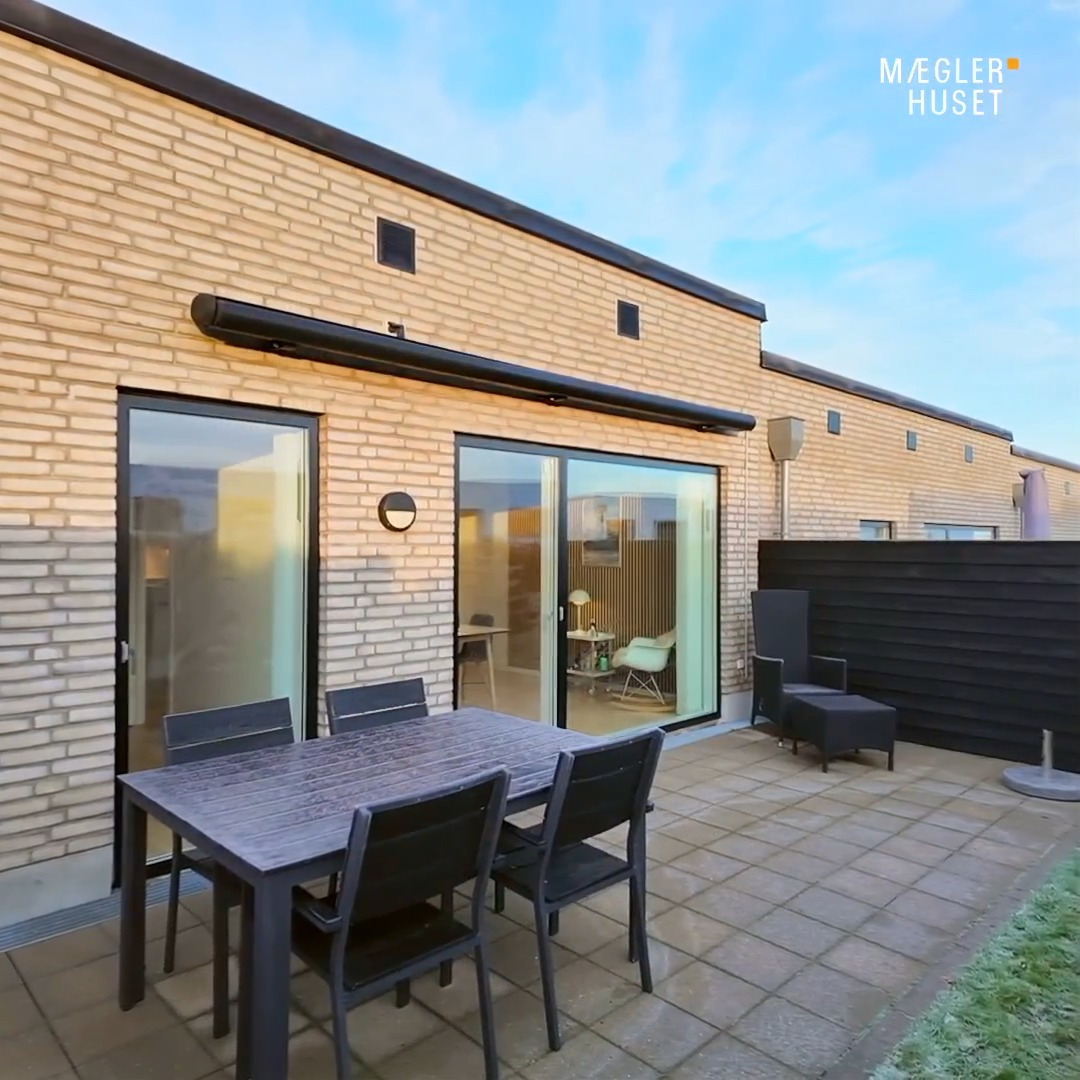 Moderne rækkehus i Sønder Tranders: Indflytningsklart og stilfuldt hos Mæglerhuset Aalborg