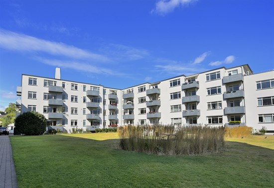 Taarbækdalsvej 1C er til salg for kun 3.995.000 kr.: Se de billigste boliger til salg i Klampenborg her