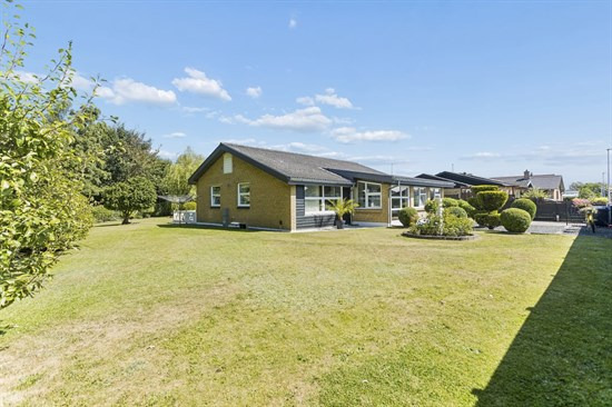 Kløvervej 24 og 1 anden boliger er kommet til salg denne uge i Højslev - se boligerne her.