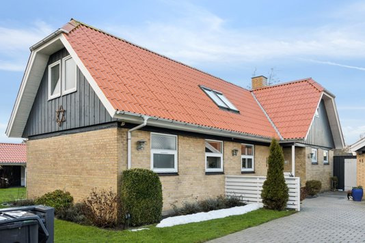 Til salg hos Nybolig Hjørring v/Morten Hove: Stor familievilla i Lørslev