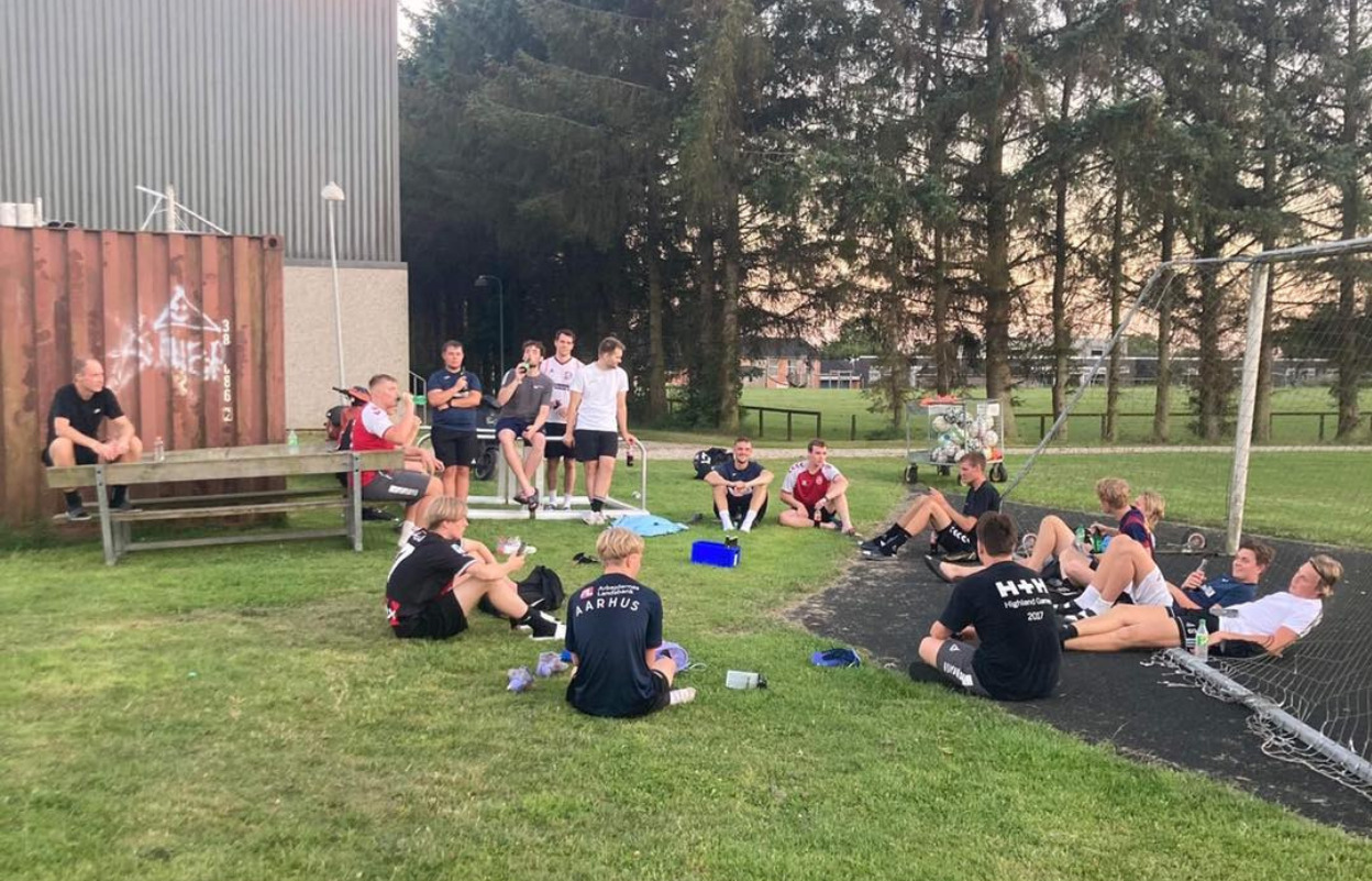 Bredahl og Bøgeskov imponerede stort da VH Fodbold tilkæmpede sig remis