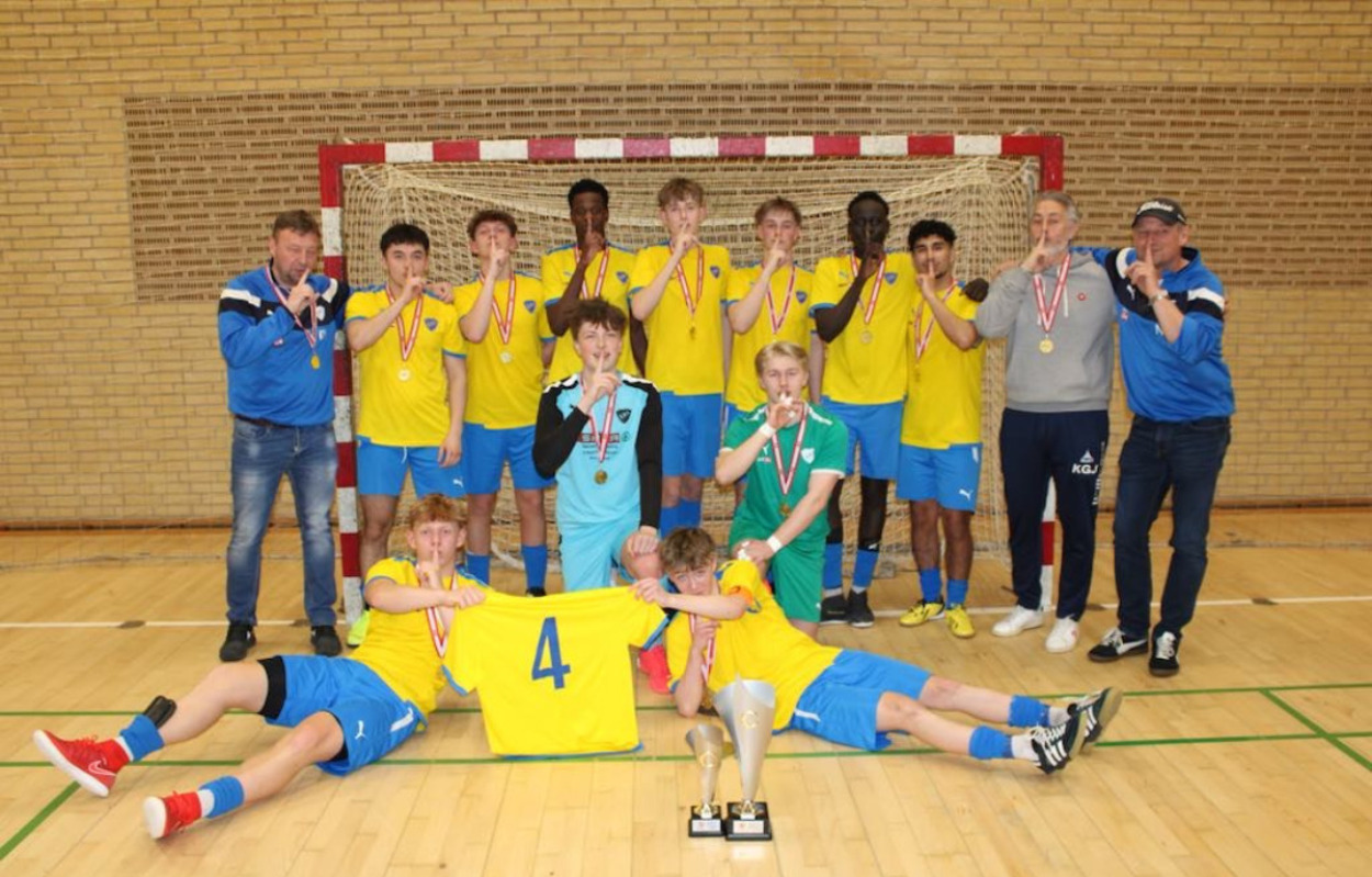 U17-drengene fra SHI har vundet DM i futsal for andet år i træk