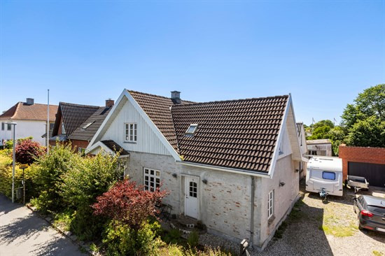 Hasselvej 2 er til salg for kun 2.745.000 kr.: Se de billigste boliger til salg i Lille Skensved her