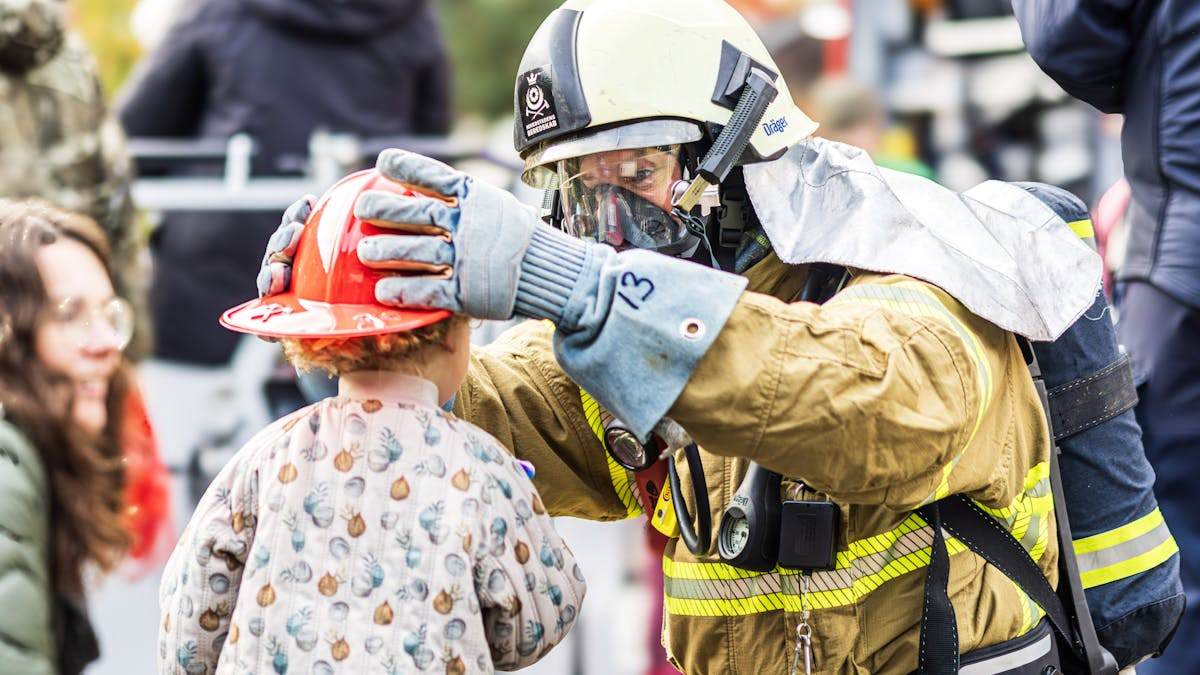 Spændende dag på Hvidovre Brandstation for de yngste