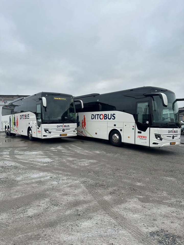Jørns Busrejser A/S modtager nye turistbusser til 2025-sæsonen