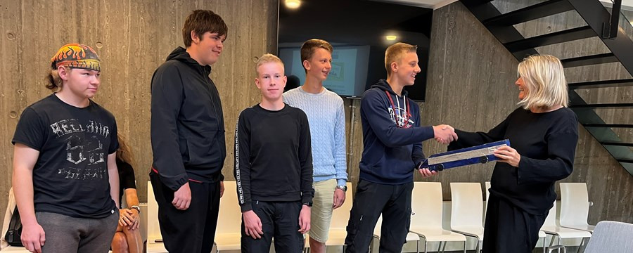 Elever besøgte borgmester til demokratisk dialog