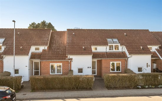 Velindrettet rækkehus på fredelig adresse i Fovrfeld