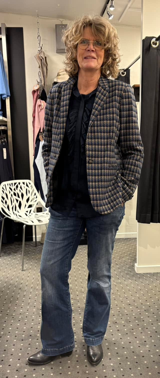 Rosengreen tilbyder flot habitjakke fra CRO til nedsat pris