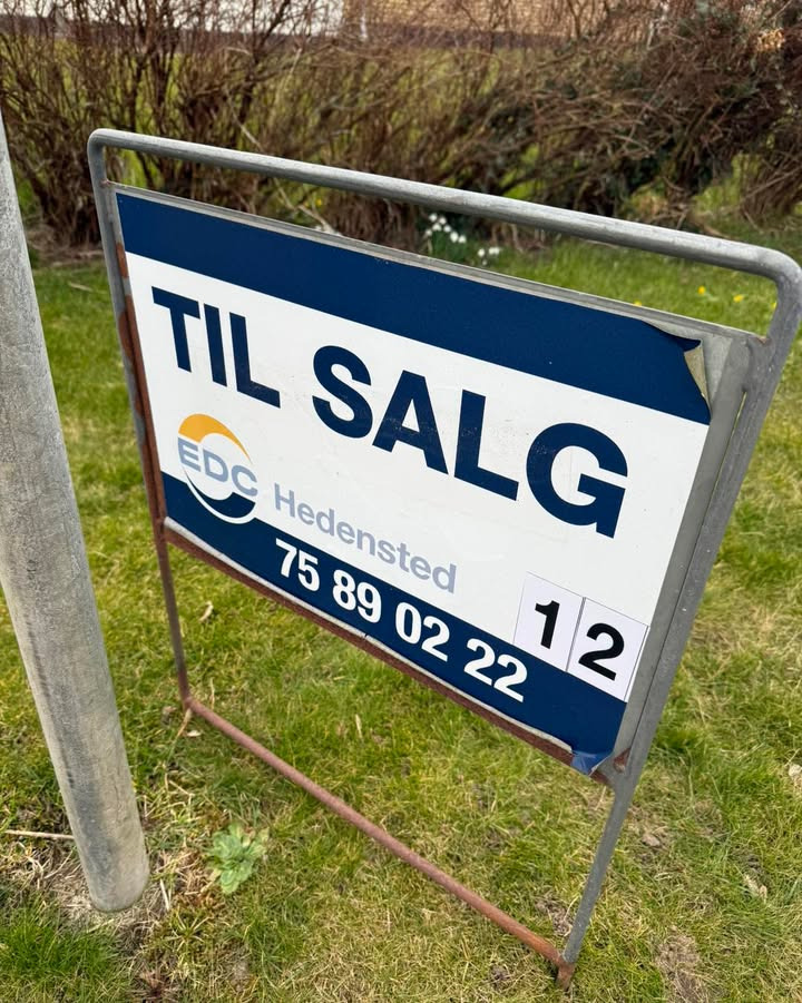 EDC Hedensted annoncerer nyhed om velholdt hus i Ø. Snede
