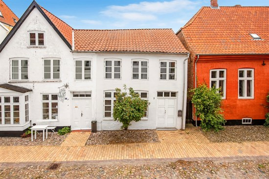 Frigrunden 5 og 3 andre boliger er kommet til salg denne uge i Tønder - se boligerne her.