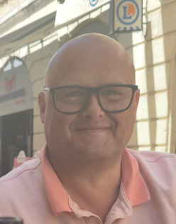 Lars er den rollemodel, han selv manglede