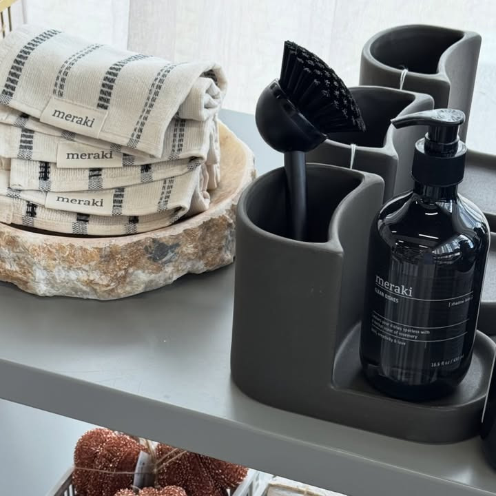 Livingshop Holstebro præsenterer Datura holder fra Meraki til køkkenet