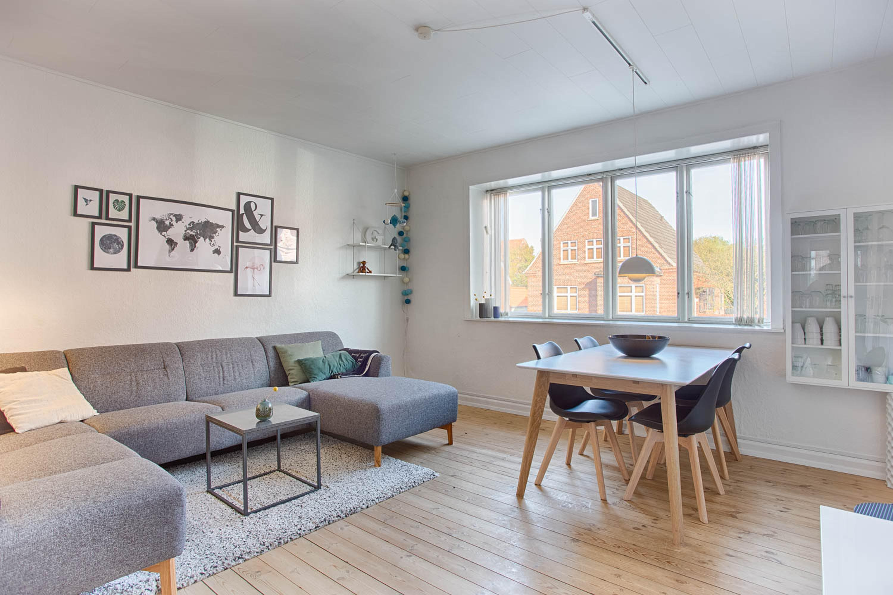 Frodesgade 148, st. th.  Lys og prisvenlig 2-værelses ejerlejlighed med altan