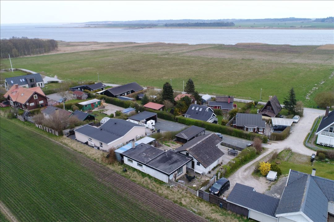 Til salg hos EDC DANEBO: Udsigtsvilla i skønne omgivelser