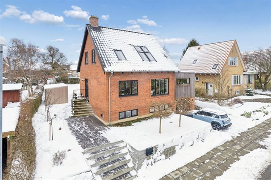 Eckersbergsvej 19 og 9 andre boliger er kommet til salg denne uge i Odense - se boligerne her.