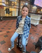 Børneshoppen Brønderslev klæder Noan smart på til Vild med Dans-oplevelse